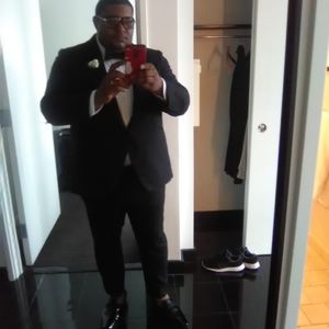 Meet your Posher, Elijah